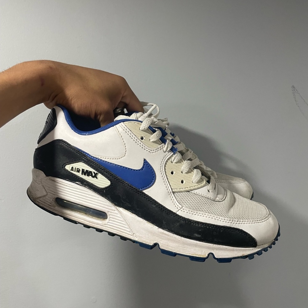 Airmax 90 blue black and white restoration beater